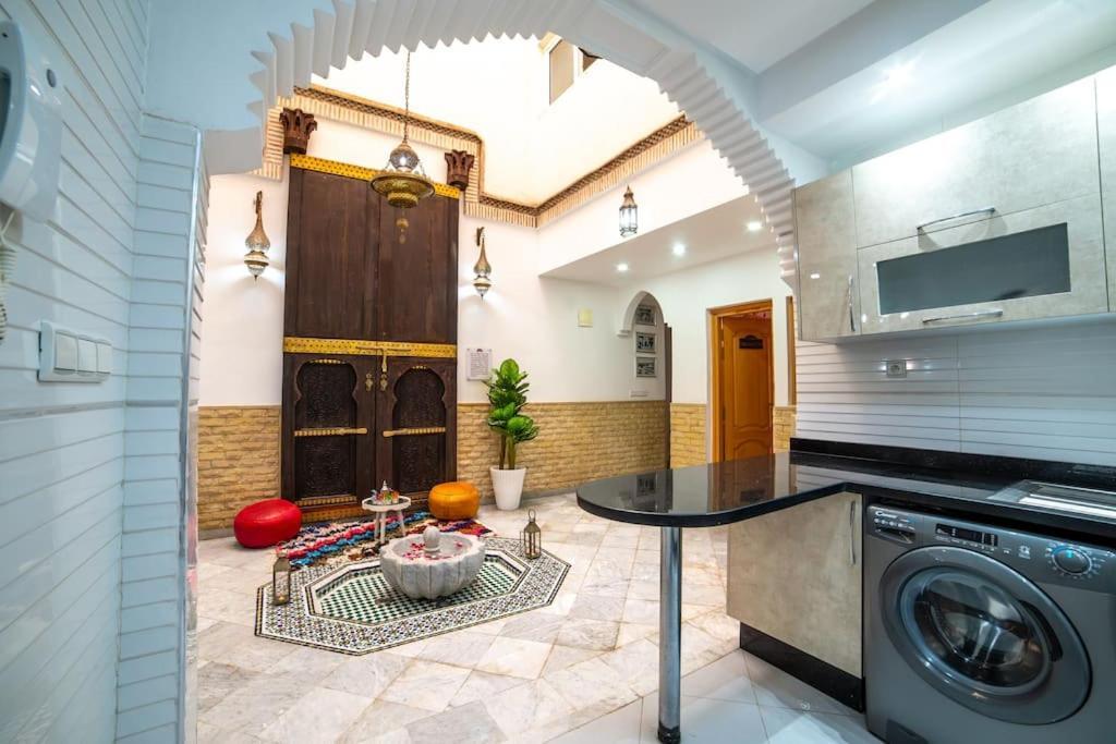 Authentic Walk To Sights Apartment *