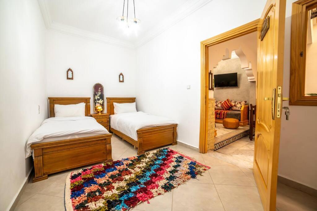 Authentic Walk To Sights Apartment *